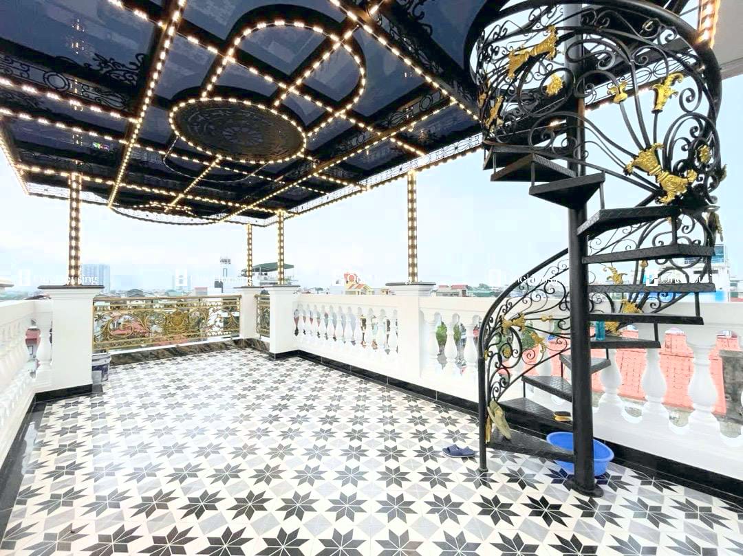 Bán nhà mặt phố Ngô Gia Tự, Q. Long Biên, 91.4m2 x 7 tầng - Giá 30 tỷ - Ảnh 3