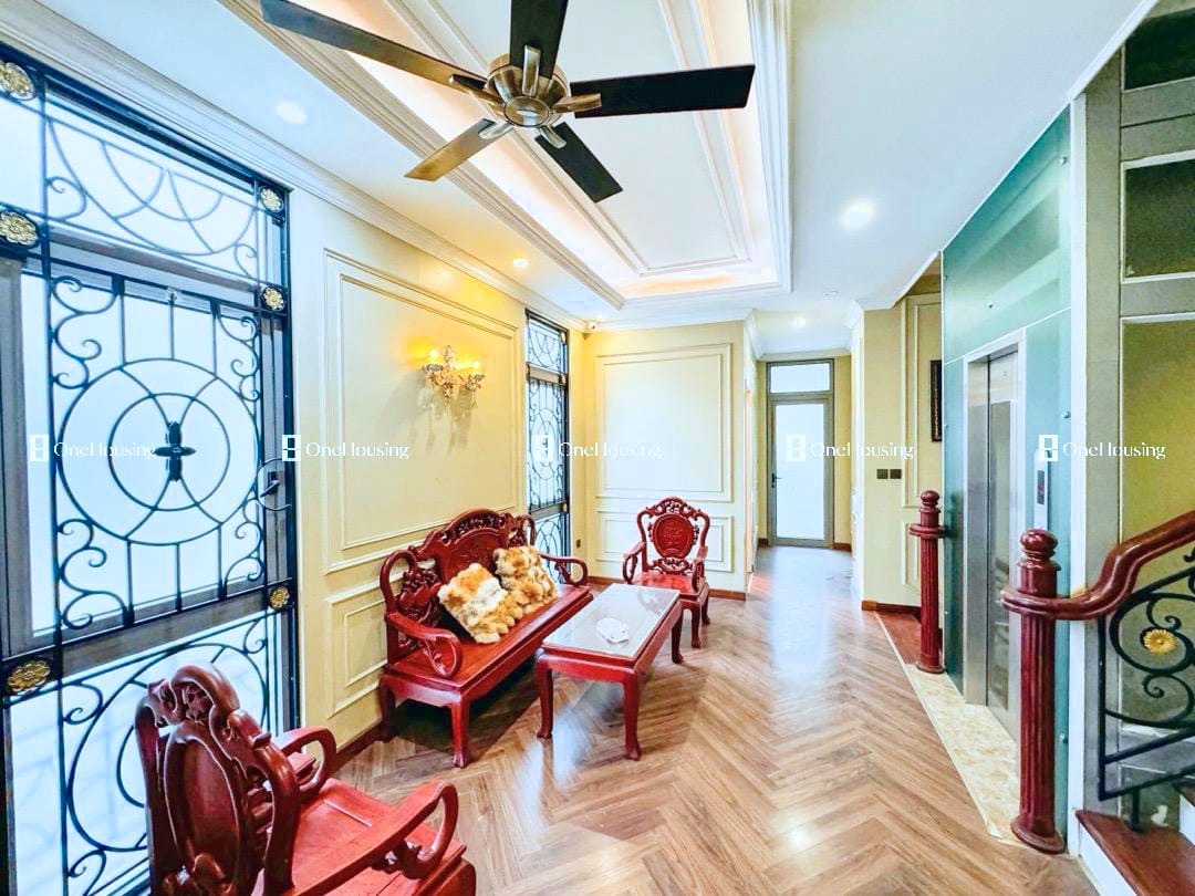 Bán biệt thự Hướng Dương Vinhomes Harmony, 414m2 x 4 tầng – Giá 139 tỷ