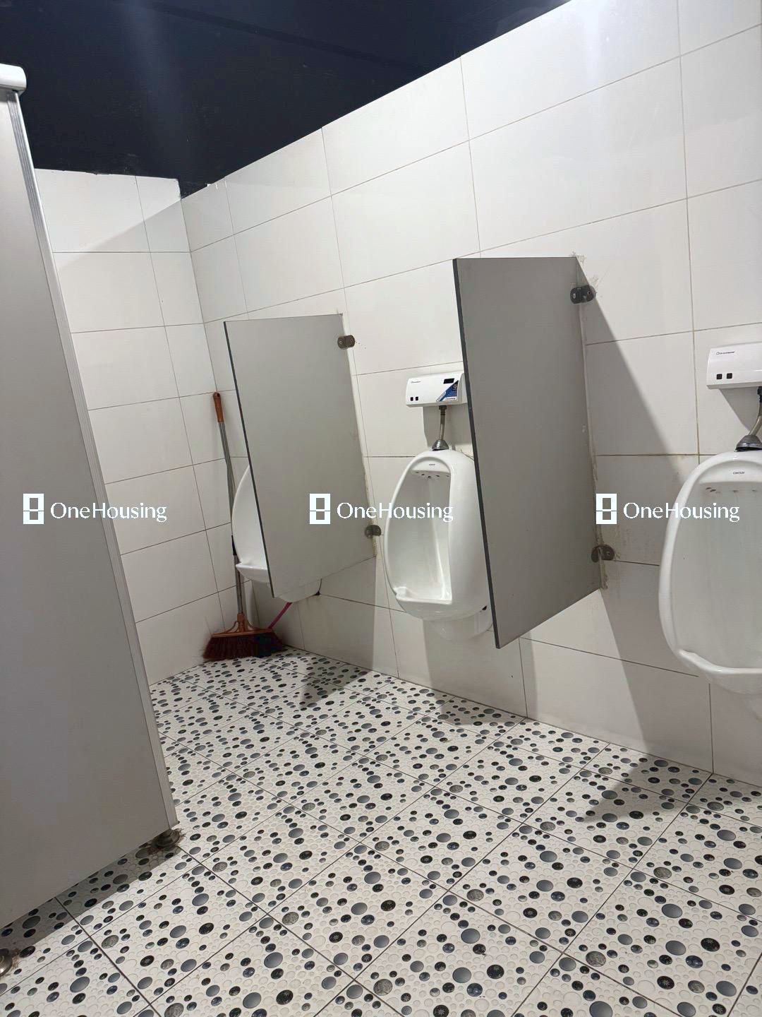 Bán nhà mặt phố Ngô Gia Tự, Q. Long Biên, 322.1m2 x 5 tầng - Giá 136 tỷ - Ảnh 3