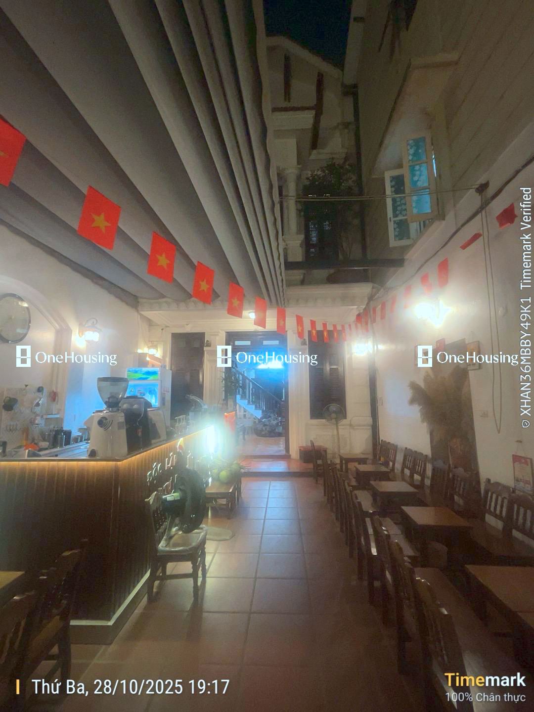 Bán nhà mặt phố Lạc Chính, Q. Ba Đình, 94.72m2 x 3 tầng – Giá 89 tỷ Bán nhà mặt phố Lạc Chính, Q. Ba Đình, 94.72m2 x 3 tầng – Giá 89 tỷ