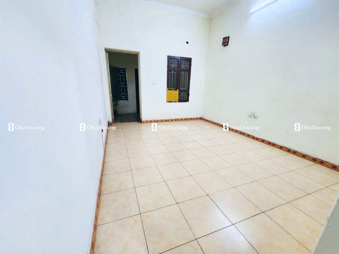 Bán nhà mặt phố Nguyễn Đức Thuận, Q. Long Biên, diện tích 100m2 x 3 tầng