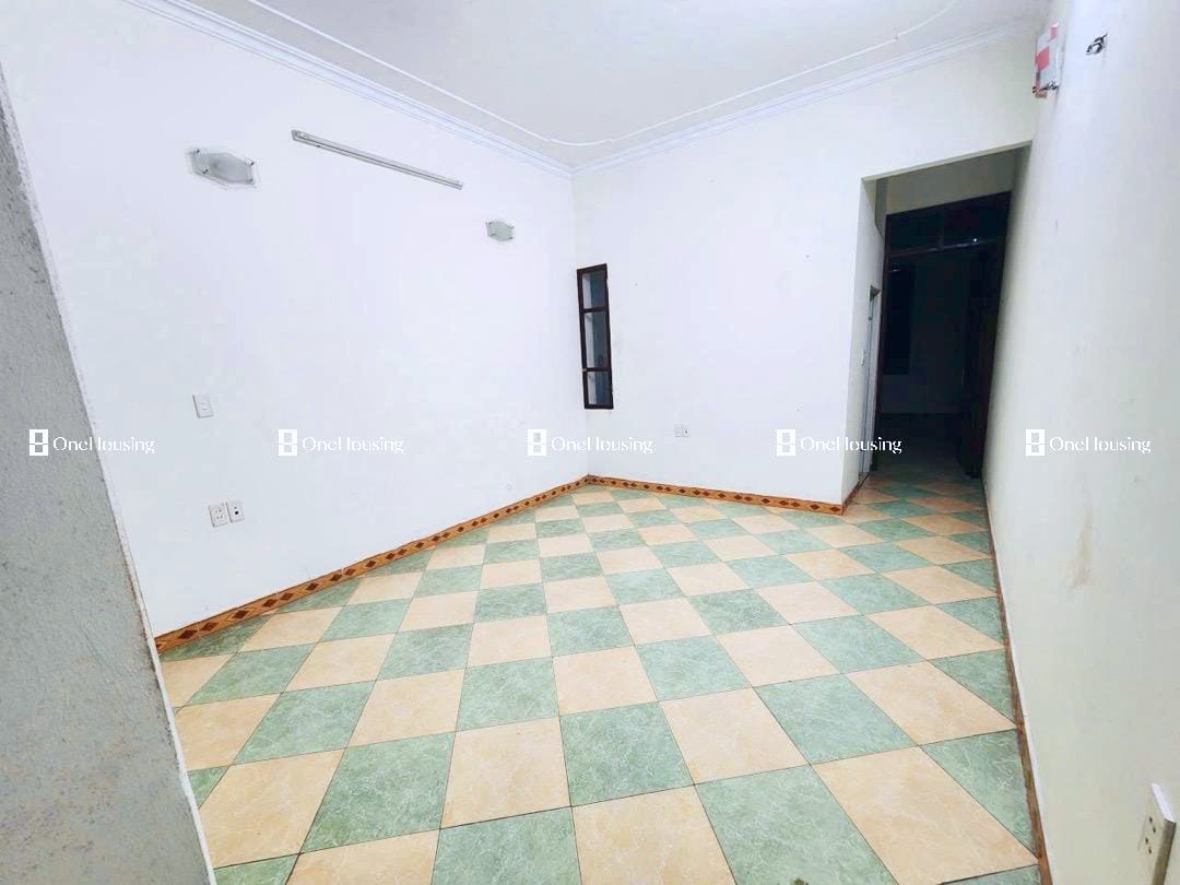 Bán nhà mặt phố Nguyễn Đức Thuận, Q. Long Biên, diện tích 100m2 x 3 tầng - Ảnh 3