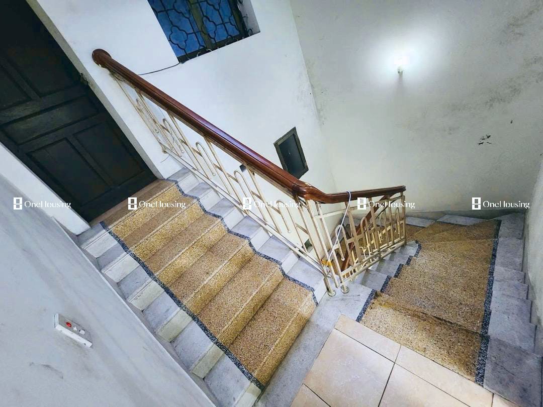 Bán nhà mặt phố Nguyễn Đức Thuận, Q. Long Biên, diện tích 100m2 x 3 tầng - Ảnh 4