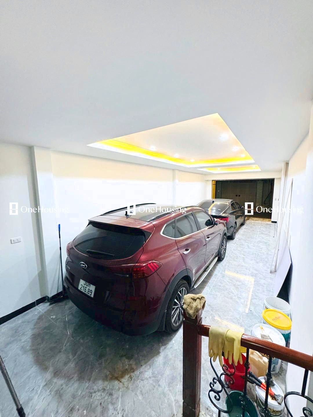 Bán nhà Phố Trạm, Q. Long Biên, diện tích 59.8m2 x 7 tầng