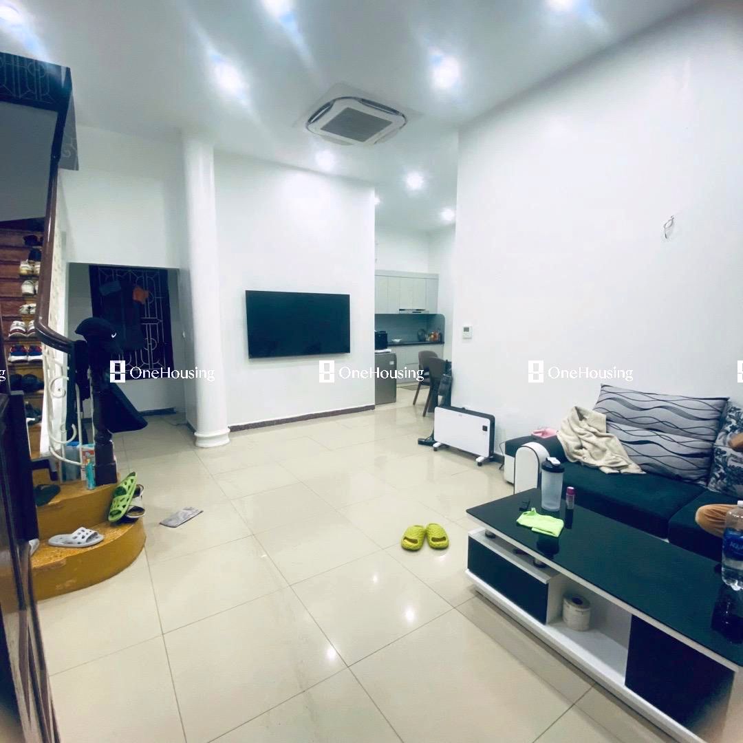 Bán nhà phố Nguyễn Sơn, Q. Long Biên, 63.8m2 x 3 tầng – Giá 11.5 tỷ