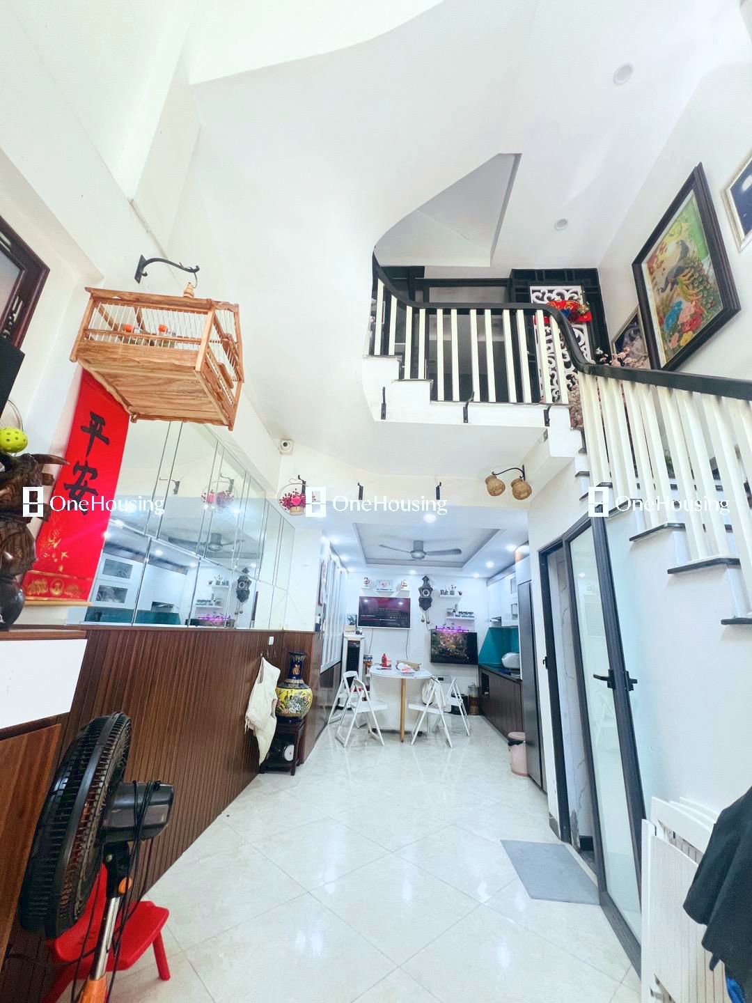 Bán nhà phố Ngọc Trì 50m, Q. Long Biên, 33.1m2 x 5 tầng – Giá 8.65 tỷ