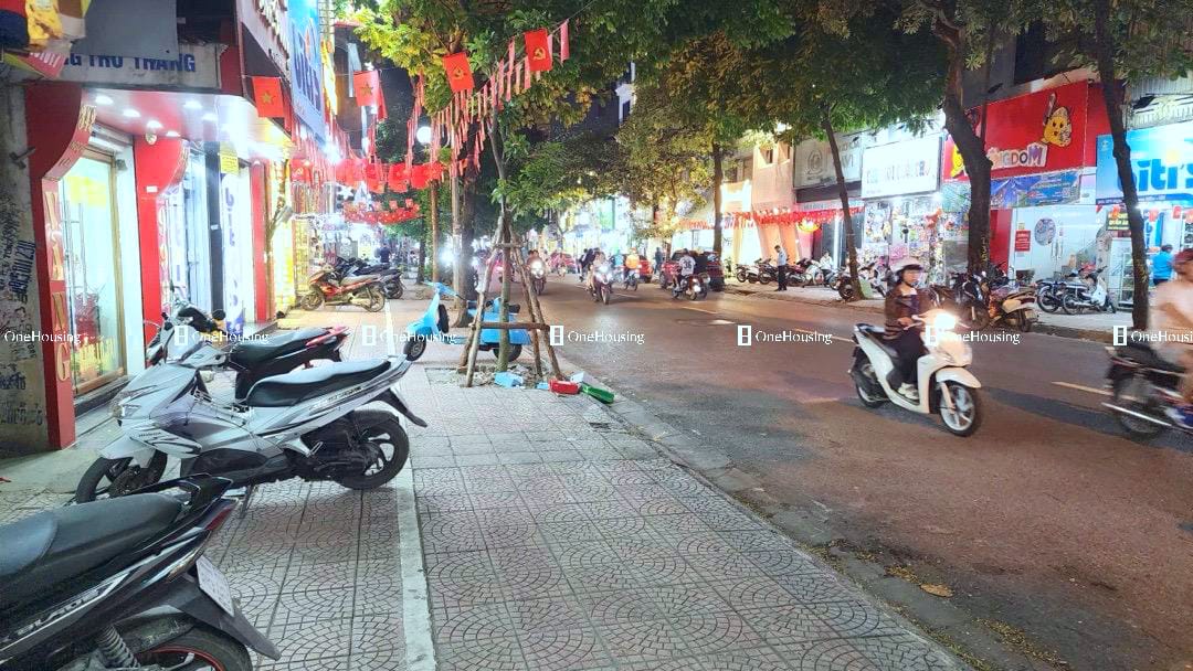 Bán nhà mặt phố Ngọc Lâm, Q. Long Biên, 63.6m2 x 1 tầng - Giá 30.5 tỷ - Ảnh 10