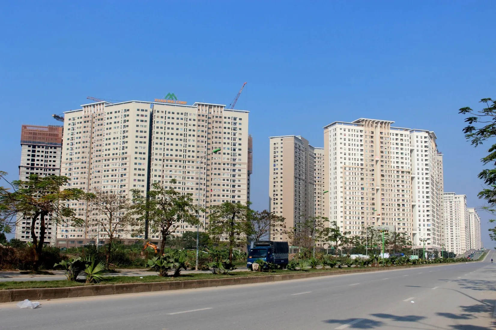 Gần chung cư Xuân Mai Complex quận Hà Đông có trường tiểu học, THCS nào không?