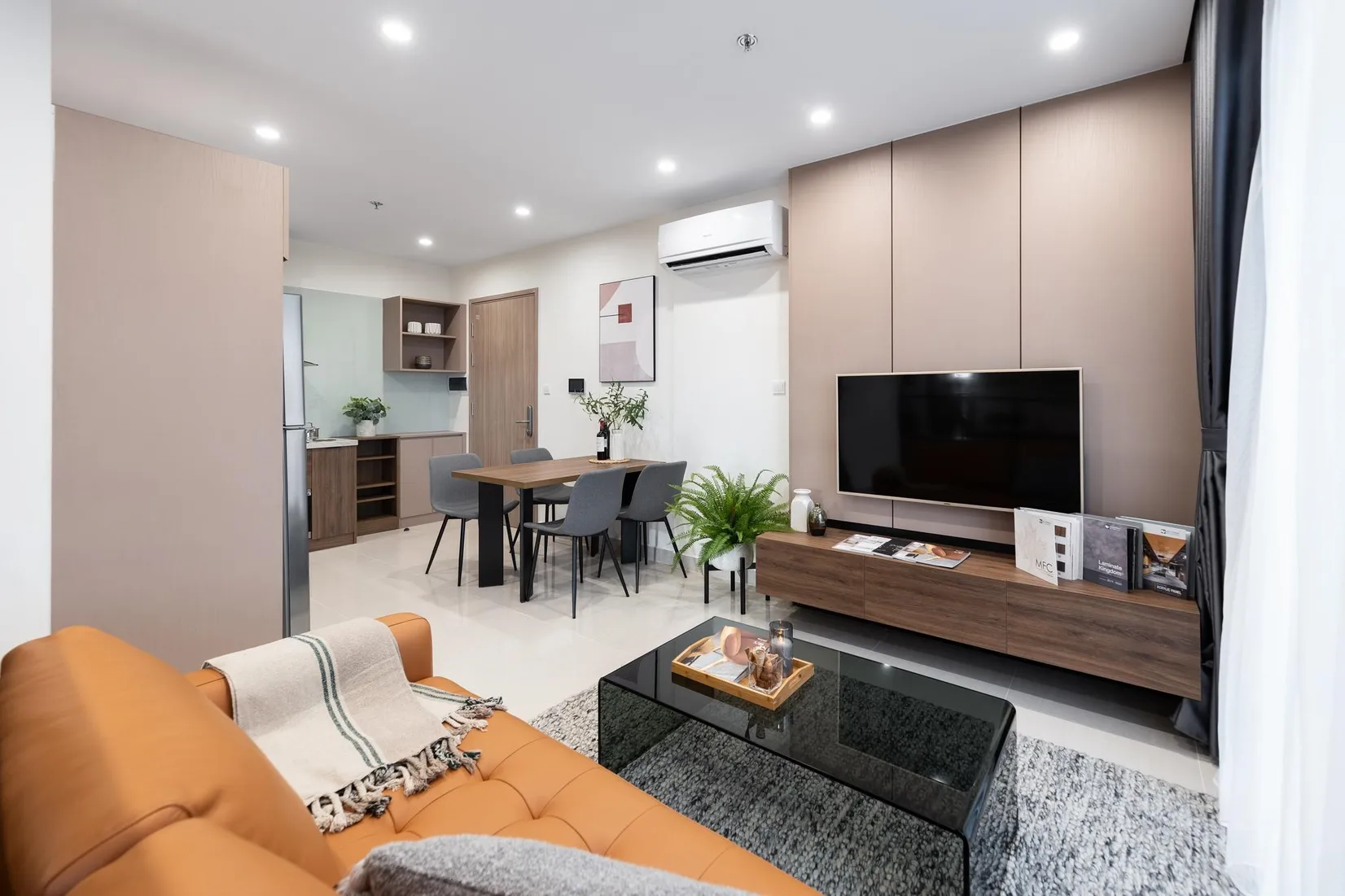So sánh giá bán và tiện ích căn hộ1PN/1PN+ của phân khu The Miami và phân khu The Sakura Vinhomes Smart City