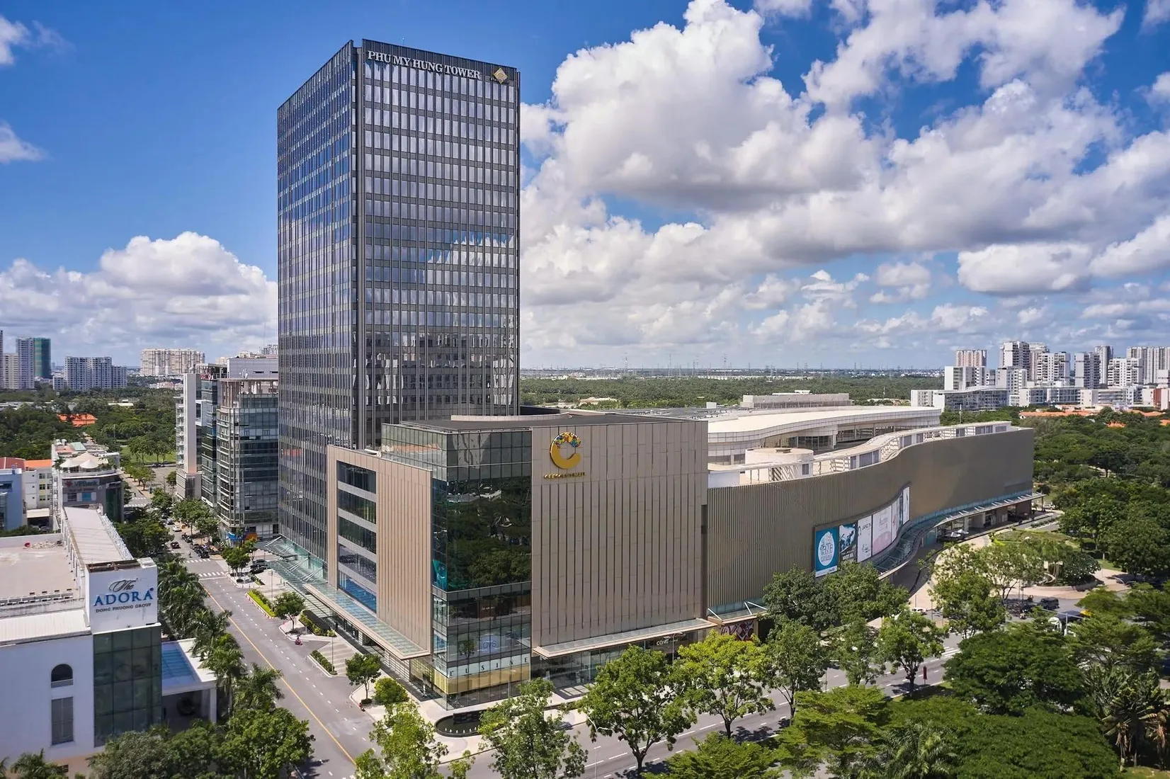 Khoảng cách từ dự án Hưng Phúc - Happy Residence Premier đến trung tâm thương mại Crescent Mall là bao xa?