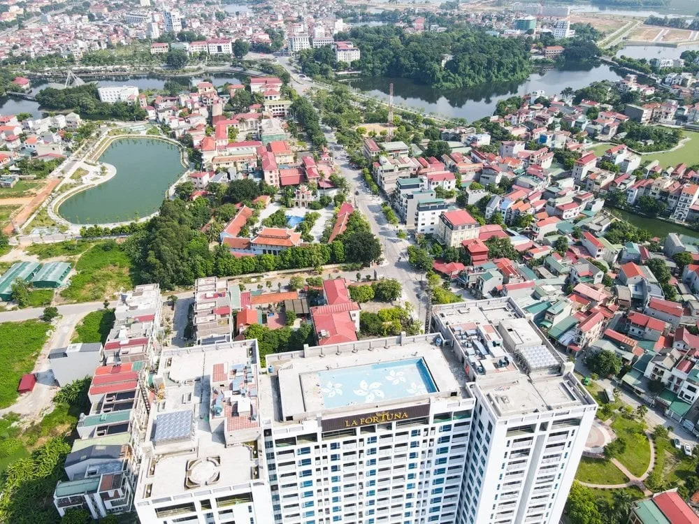 Có đủ chỗ đậu ôtô và xe máy chung cư La Fortuna không?