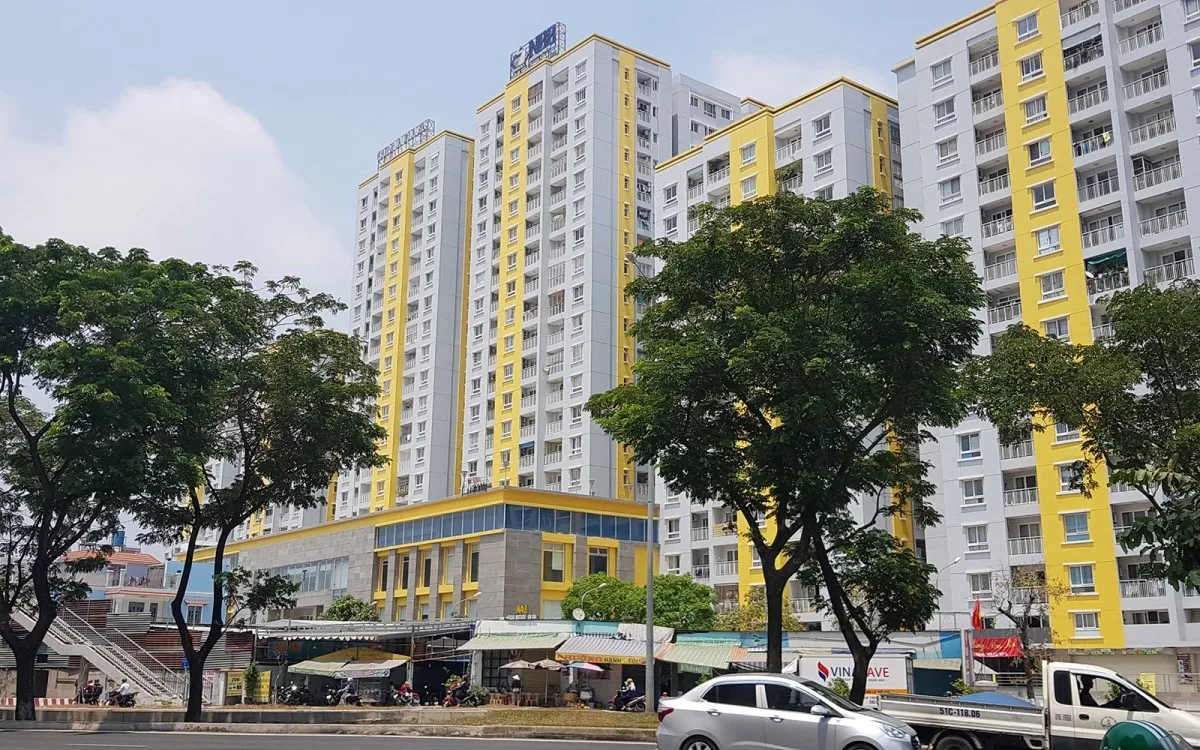 Có đủ chỗ đậu ôtô và xe máy chung cư Carina Plaza Quận 8 không?