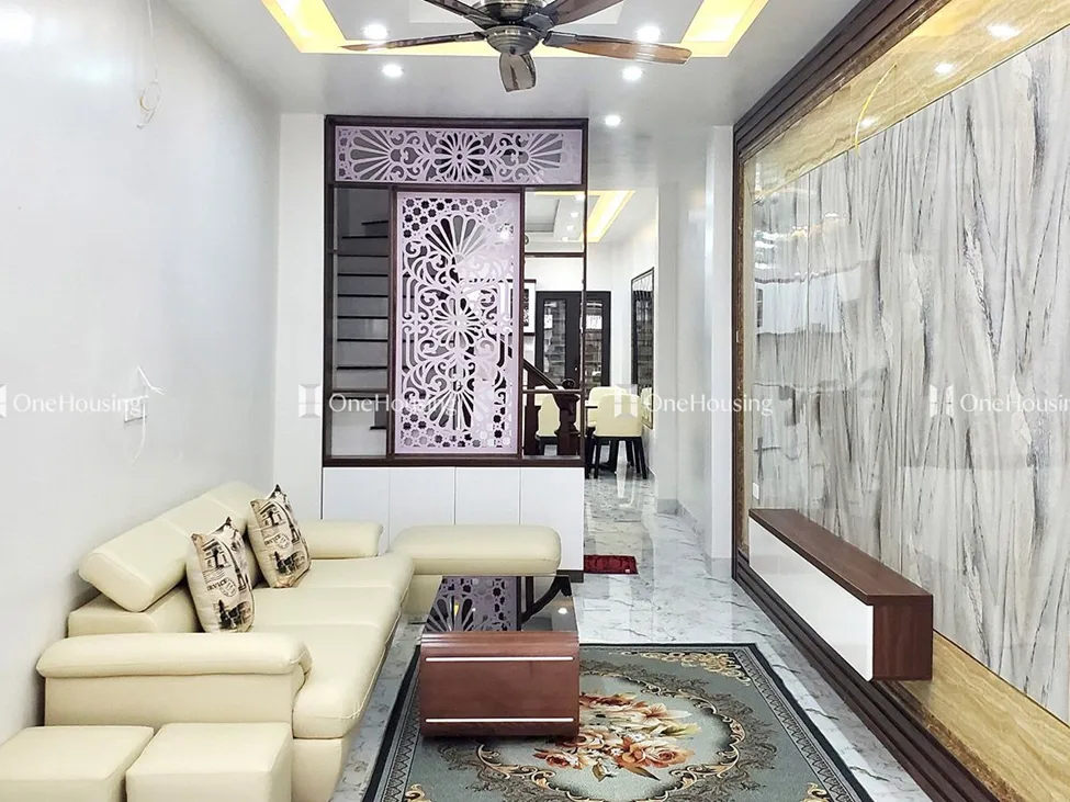Nhà mặt ngõ cách đường Tân Mai 200m, quận Hoàng Mai có giá bán bao nhiêu?