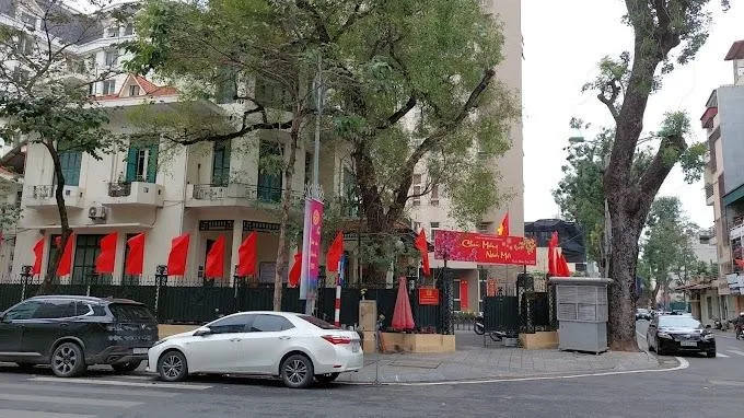 Địa điểm tiến hành thủ tục nhập khẩu với hộ gia đình mua nhà đất tại phố Trần Xuân Soạn, quận Hai Bà Trưng
