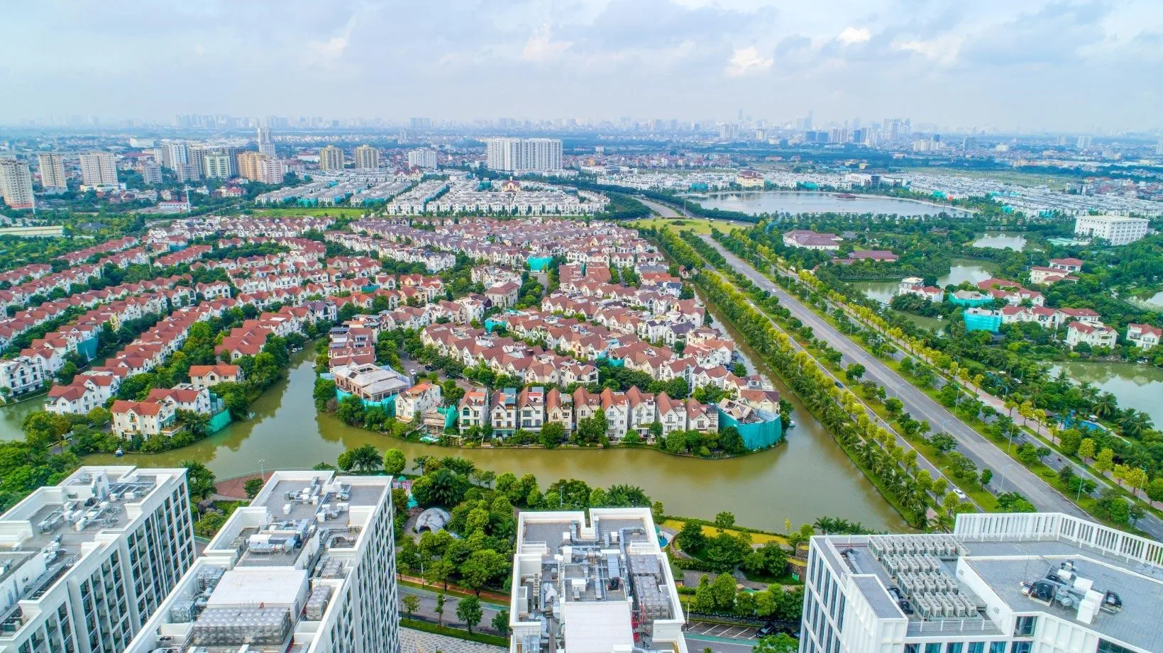 Giá bán nhà riêng, nguyên căn phố Lê Hữu Trác, quận Hà Đông hiện tại là bao nhiêu?