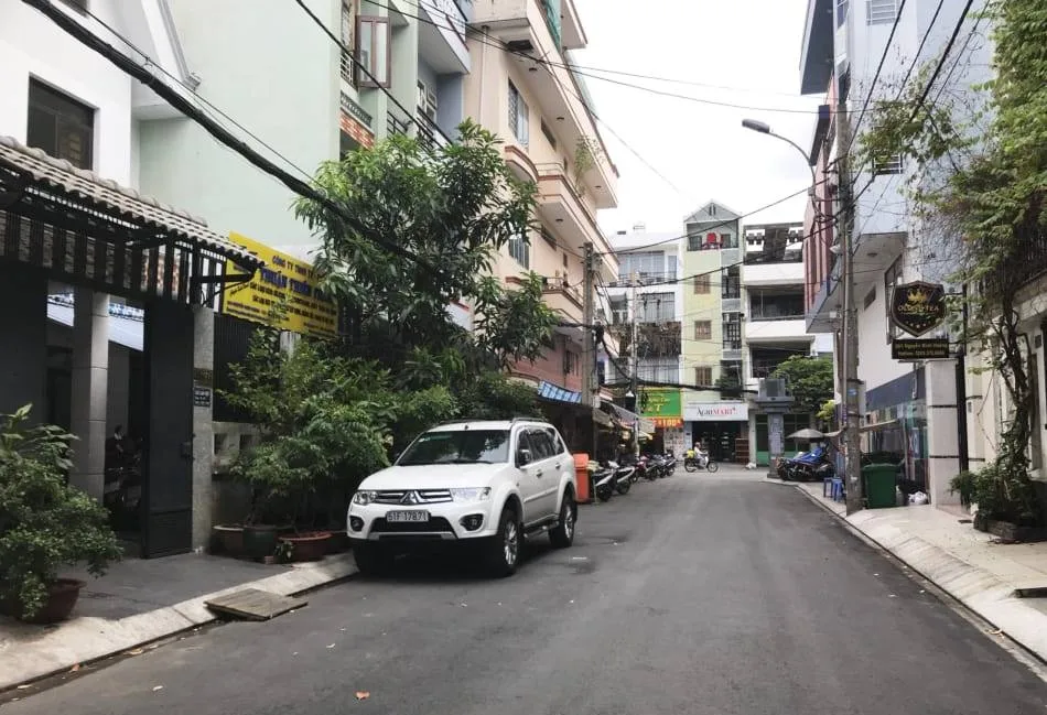 Cập nhật giá bán nhà ngõ ô tô tại phường La Khê, quận Hà Đông