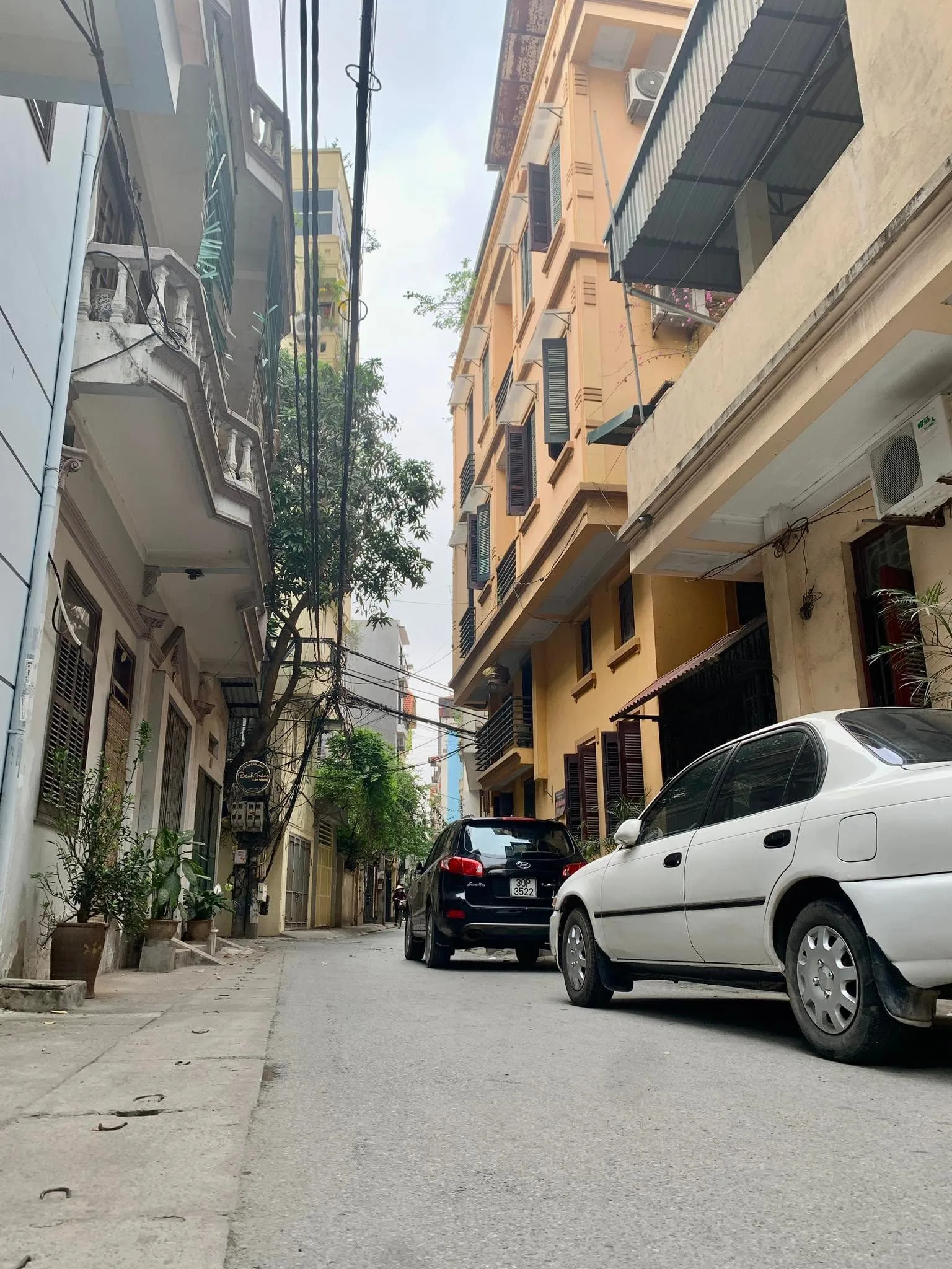 Cập nhật giá bán nhà ngõ ô tô tại phường Minh Khai, quận Hai Bà Trưng