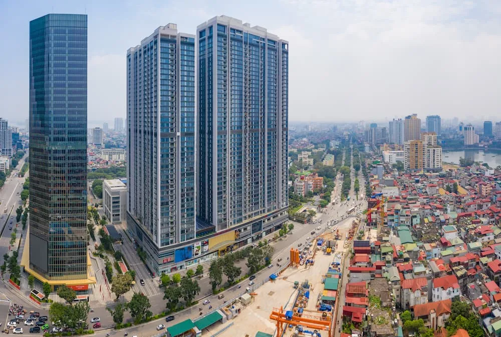 So sánh biến động giá của căn hộ chung cư Vinhomes Metropolis và Platinum Residences