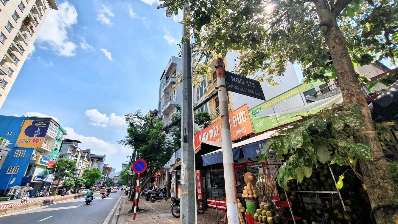 Địa điểm tiến hành thủ tục nhập khẩu với hộ gia đình mua nhà đất tại đường Lạc Long Quân, quận Tây Hồ