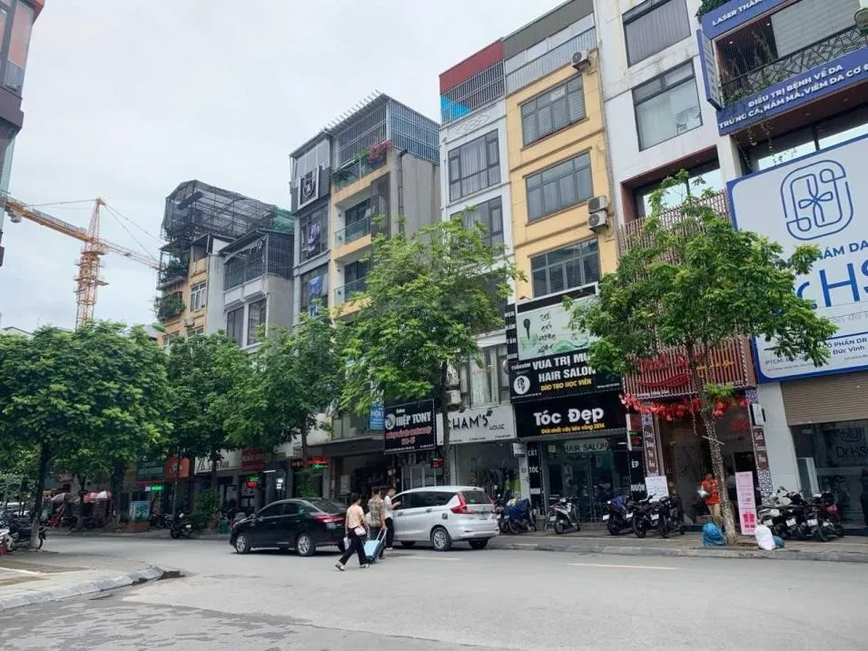 Tổng quan mua bán nhà đất xung quanh Học viện Công Nghệ Bưu Chính Viễn Thông, quận Cầu Giấy