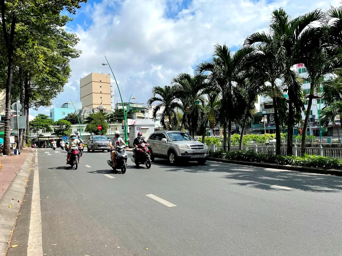 Nhà mặt phố đường Hoàng Sa, Quận Tân Bình hiện có giá bao nhiêu?