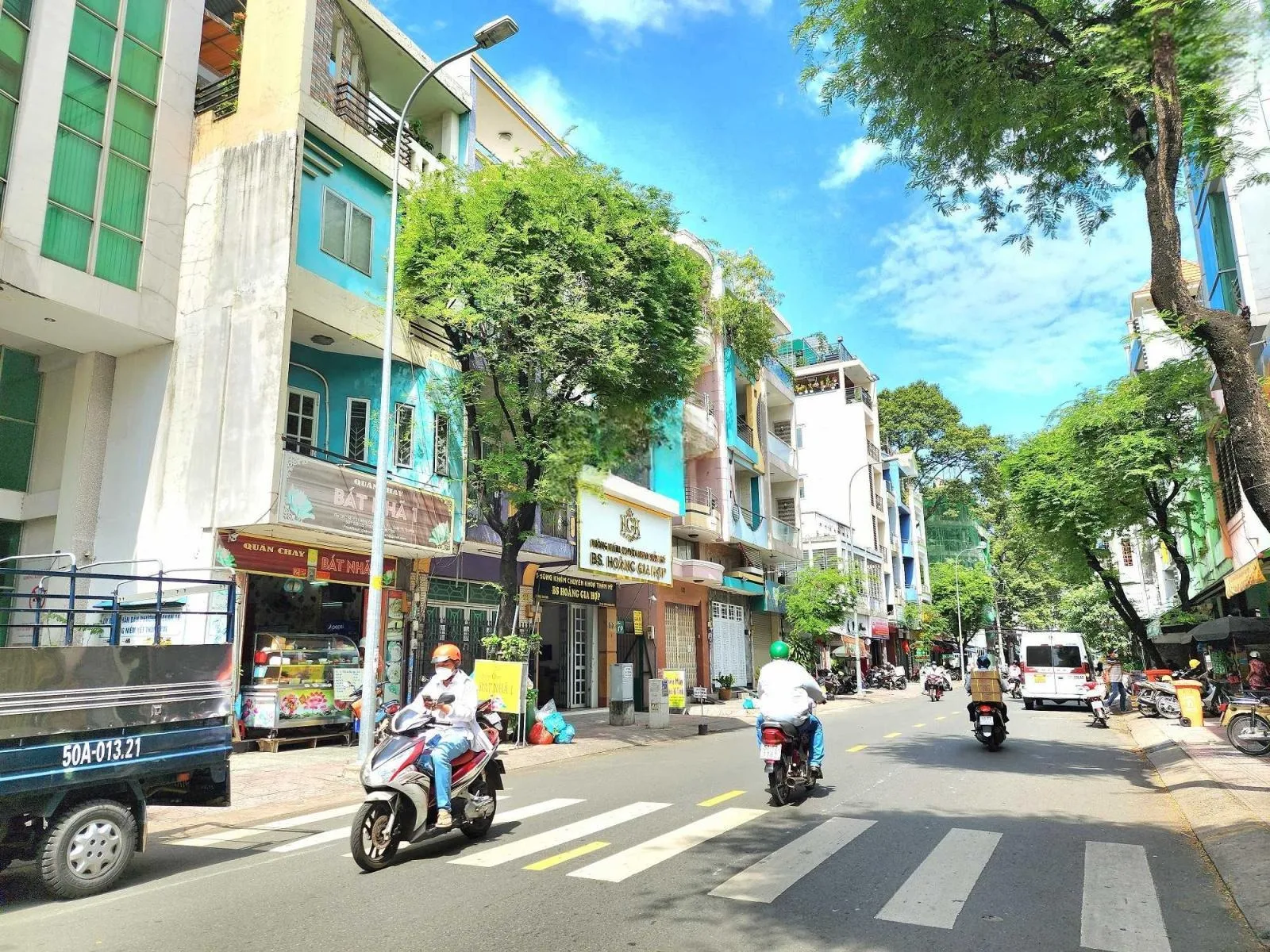Địa điểm làm thủ tục nhập khẩu đối với hộ gia đình mua nhà đất tại đường Đào Duy Từ, quận 10