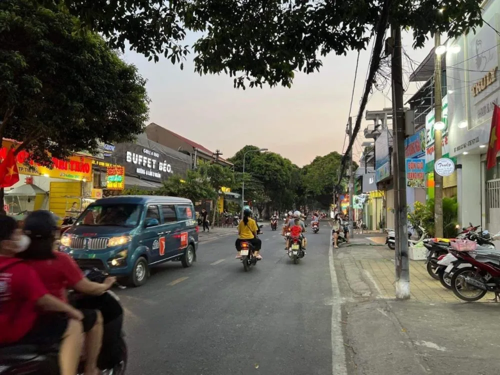 Nhà mặt phố đường Thống Nhất, TP. Thủ Đức, TP. HCM hiện có giá bao nhiêu?