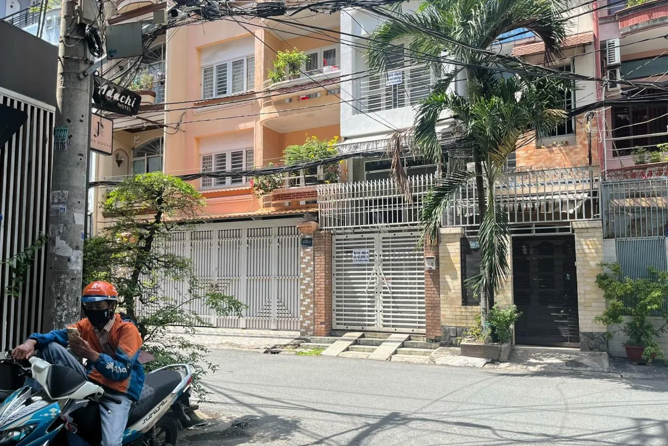 Nhà mặt phố đường Tân Trang, Quận Tân Bình hiện có giá bao nhiêu?