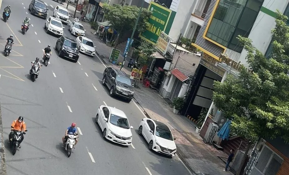 Giá bán nhà riêng, nguyên căn đường Hồng Hà, Quận Tân Bình hiện tại là bao nhiêu?