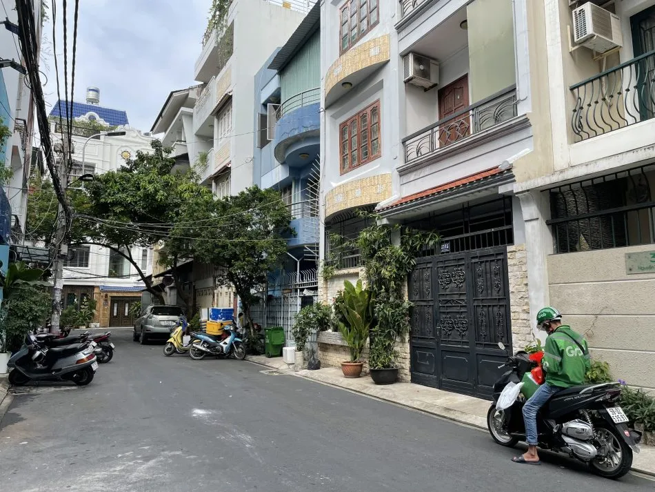 Cập nhật giá bán nhà hẻm xe hơi tại phường Tân Hưng Thuận, quận 12