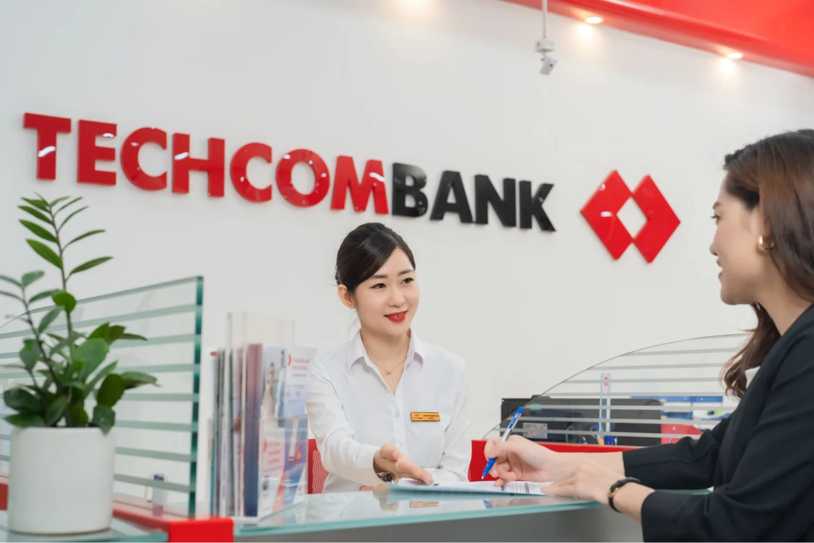 Techcombank cho vay mua nhà: Phí phạt trả nợ trước hạn là bao nhiêu?