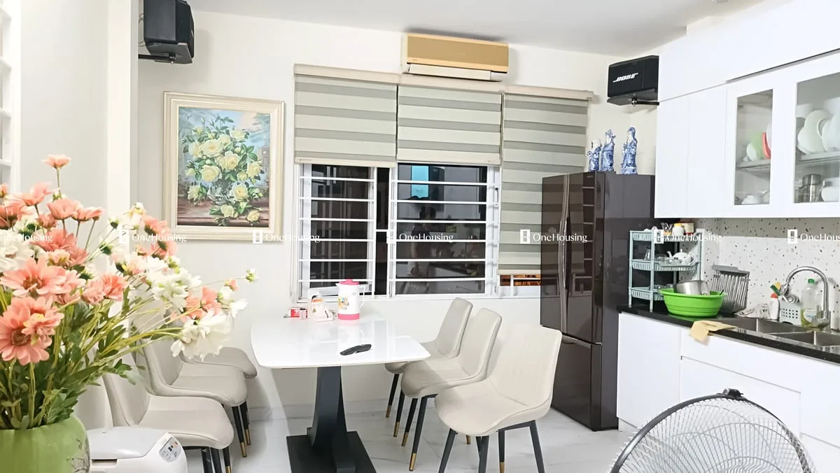 Nhà mặt ngõ 5 tầng đường Bùi Xương Trạch quận Thanh Xuân giá bao nhiêu?