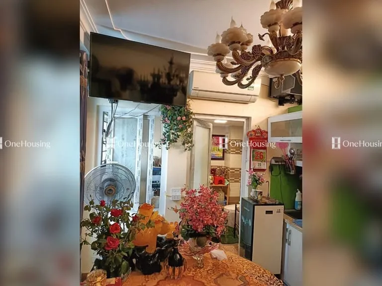 Nhà mặt ngõ 7 tầng cách đường Trần Khát Chân quận Hai Bà Trưng giá bao nhiêu?