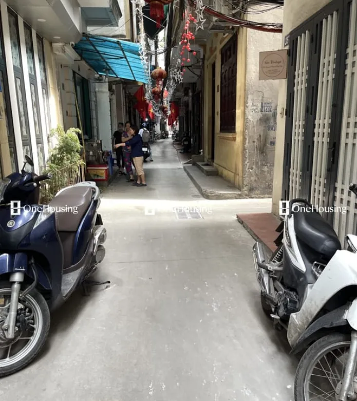 Nhà mặt ngõ 4 tầng cách đường Vạn Kiếp quận Hai Bà Trưng giá bao nhiêu?