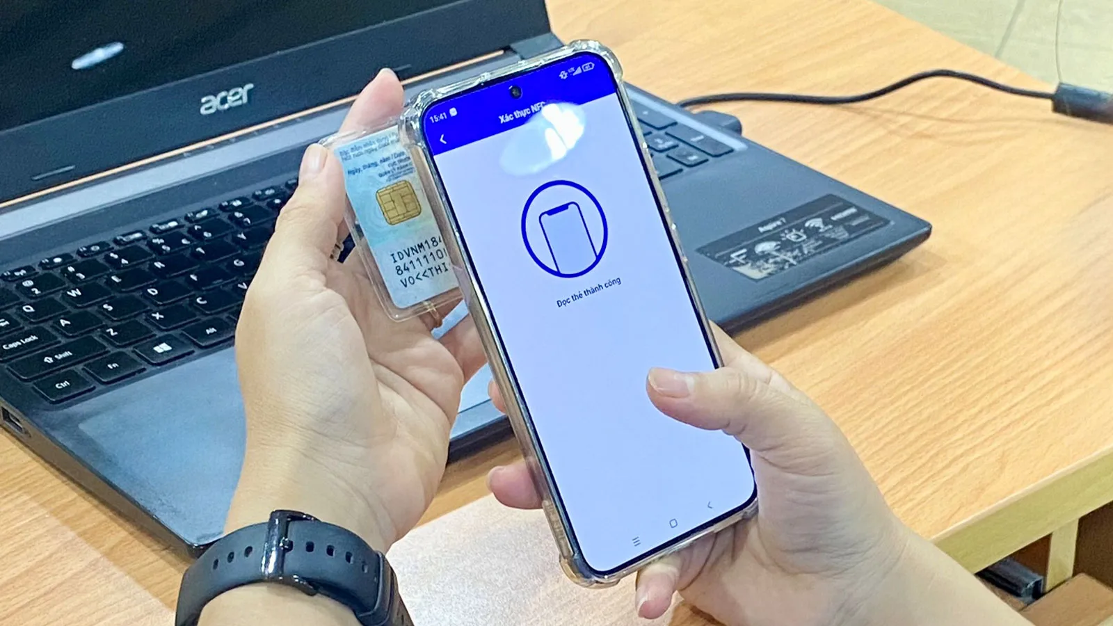 Vị trí thẻ đọc NFC trên các dòng điện thoại nằm ở đâu?