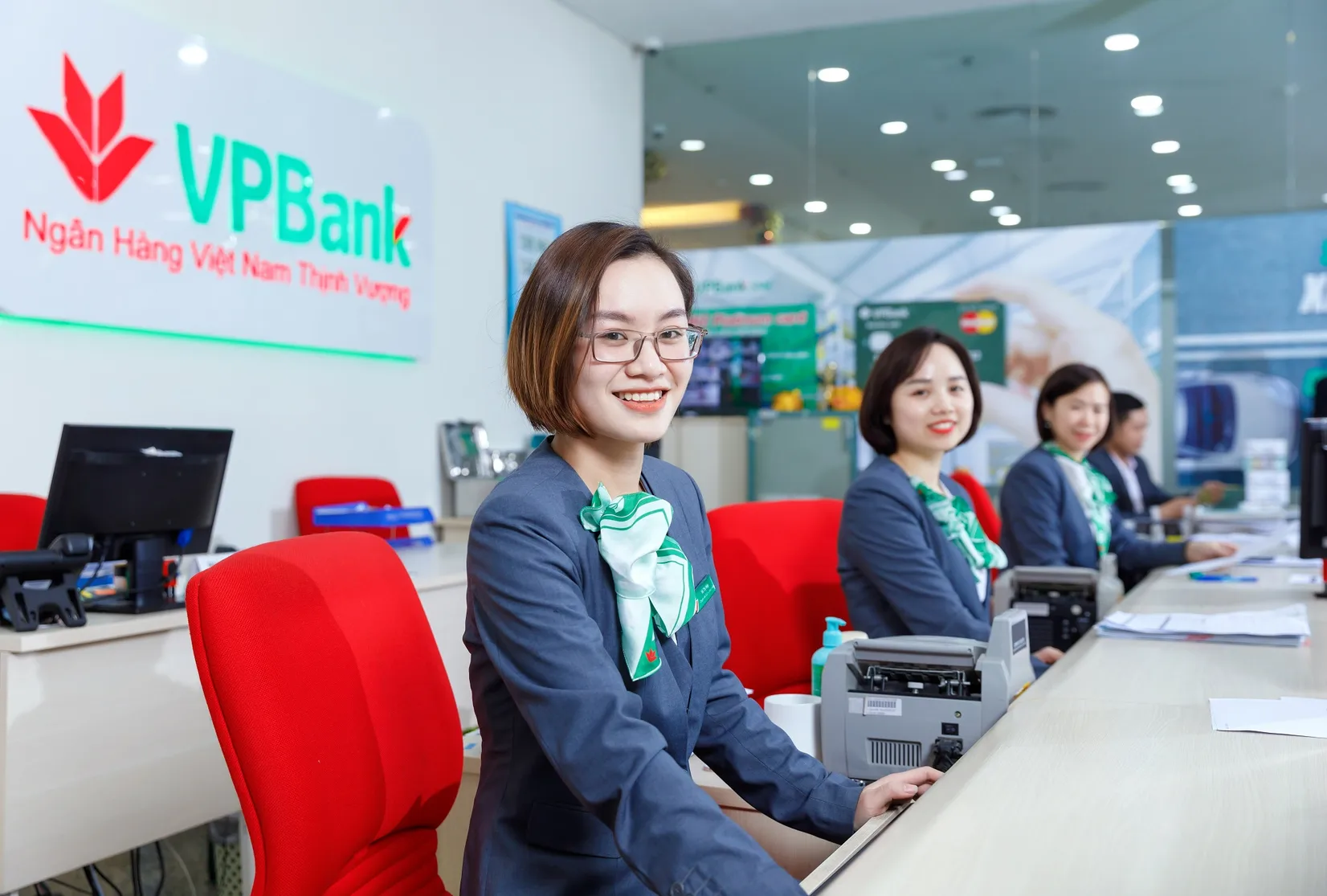 E-banking VPBank cho doanh nghiệp có những tính năng gì?