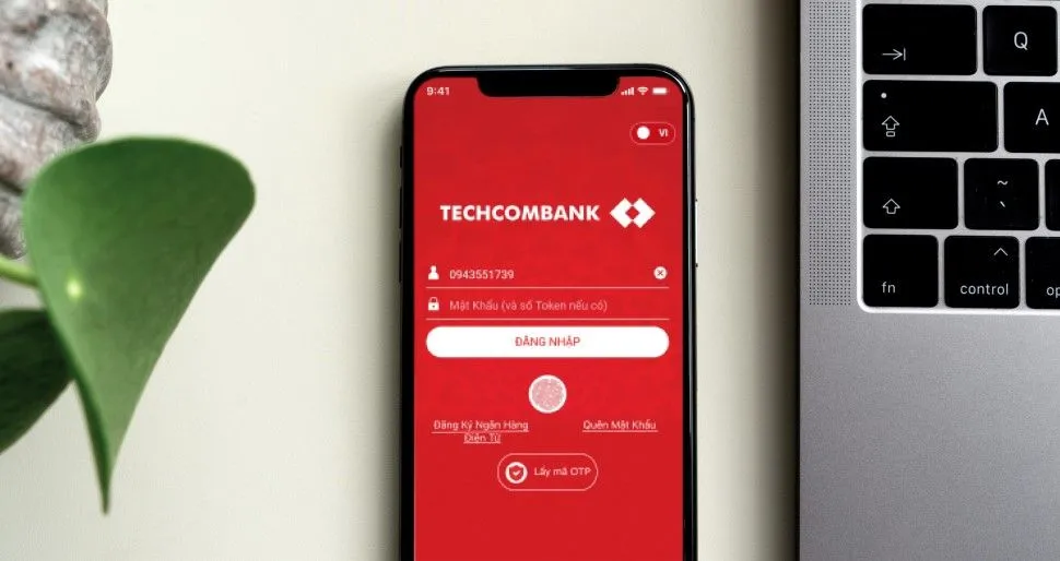 Phí giao dịch khi chuyển tiền quốc tế của khách hàng doanh nghiệp qua e-banking Techcombank là bao nhiêu?