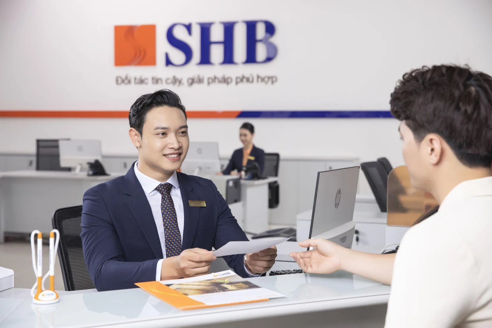 E-banking SHB có hỗ trợ dịch vụ đặt lịch hẹn online cho khách hàng doanh nghiệp không?