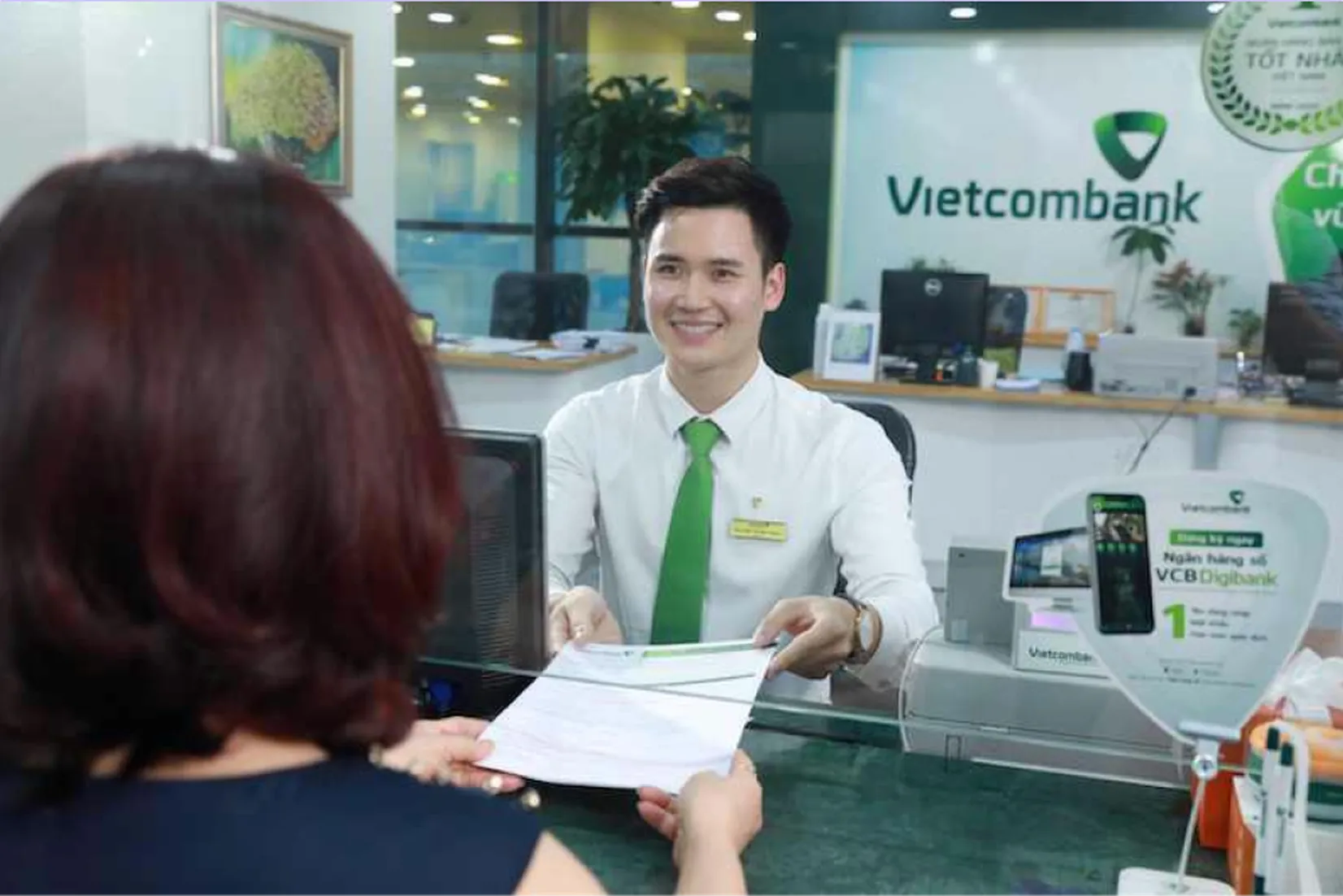 E-banking Vietcombank có những gói vay thấu chi nào?