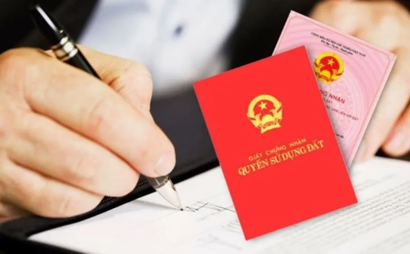 Mua căn hộ chung cư chưa bàn giao sổ hồng: Những lưu ý quan trọng
