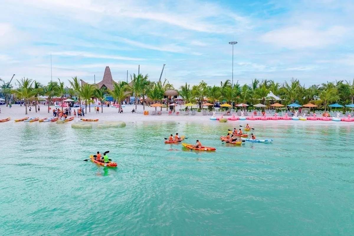 Trẻ em chơi gì khi tới Vịnh biển 4 mùa Paradise Bay Vinhomes Ocean Park 3?
