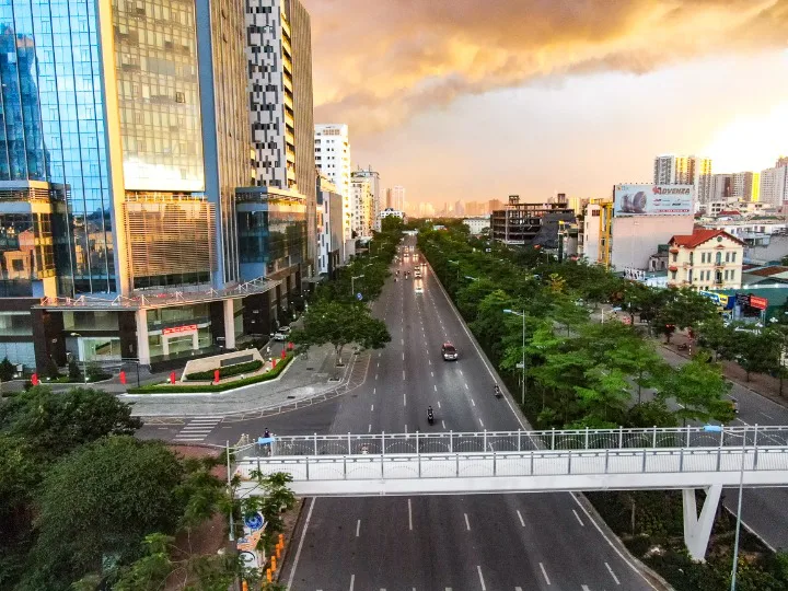 Giá bán nhà riêng, nguyên căn đường Võ Chí Công, quận Tây Hồ hiện tại là bao nhiêu?