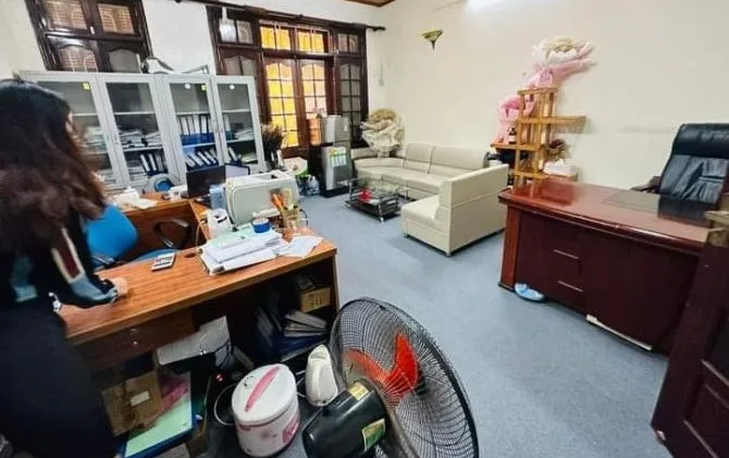 Nhà riêng gần bệnh viện Bưu Điện cơ sở 2, quận Hai Bà Trưng có giá bán bao nhiêu?