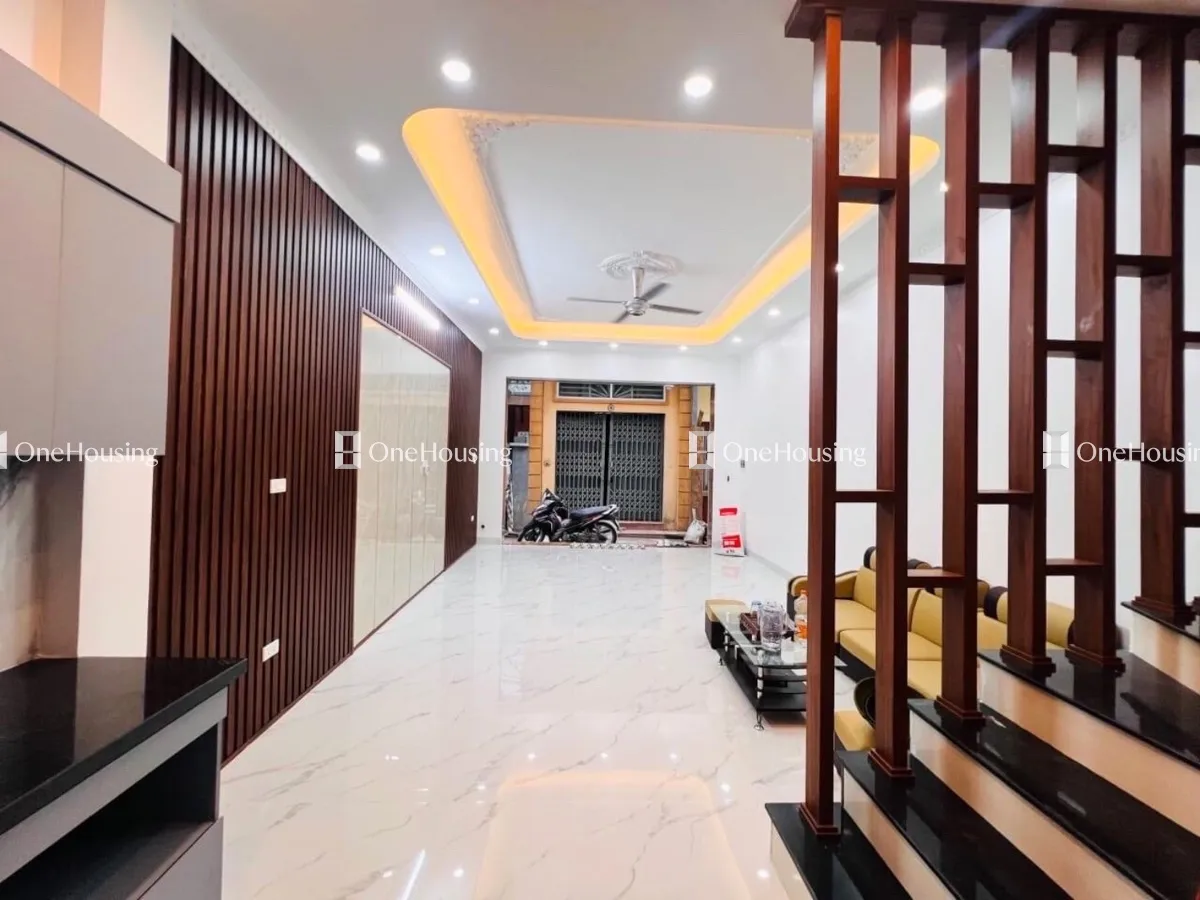 Nhà nguyên căn hướng Đông Bắc quận Hà Đông đang bán bao nhiêu?