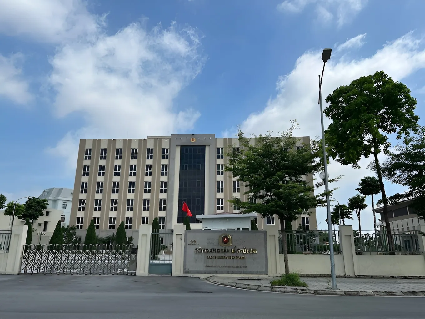 Địa điểm làm thủ tục nhập khẩu đối với hộ gia đình mua nhà đất tại phố Tân Phong, quận Bắc Từ Liêm