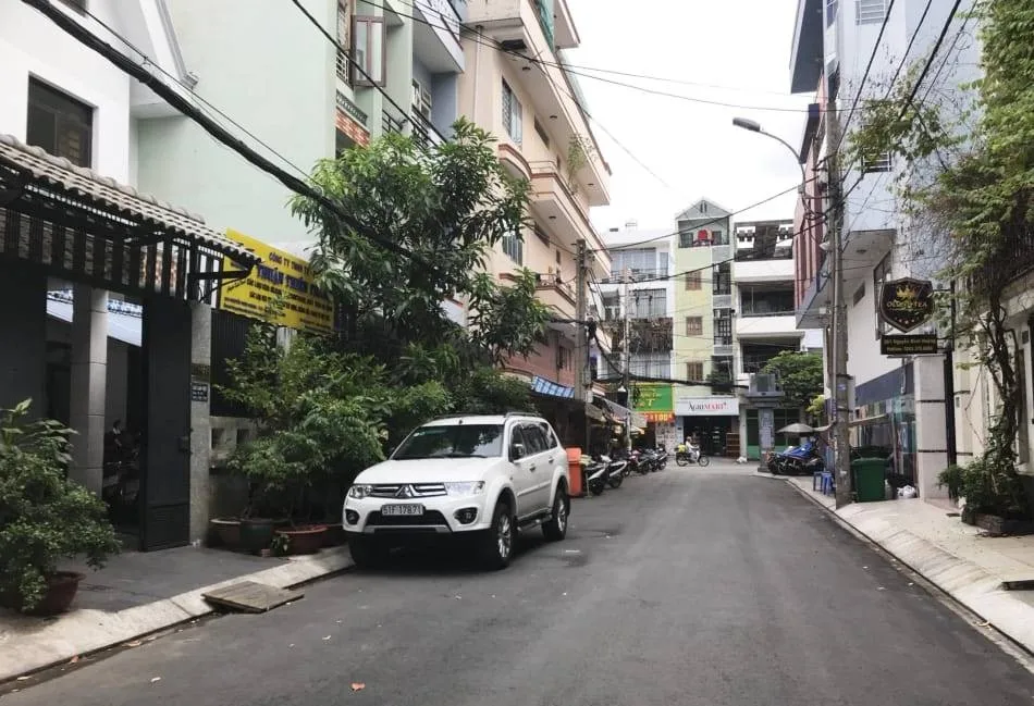 Cập nhật giá bán nhà hẻm xe hơi tại phường Tân Chánh Hiệp, quận 12