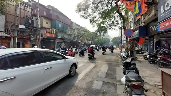 Nhà mặt ngõ 5 tầng đường Thái Thịnh quận Đống Đa giá bao nhiêu?