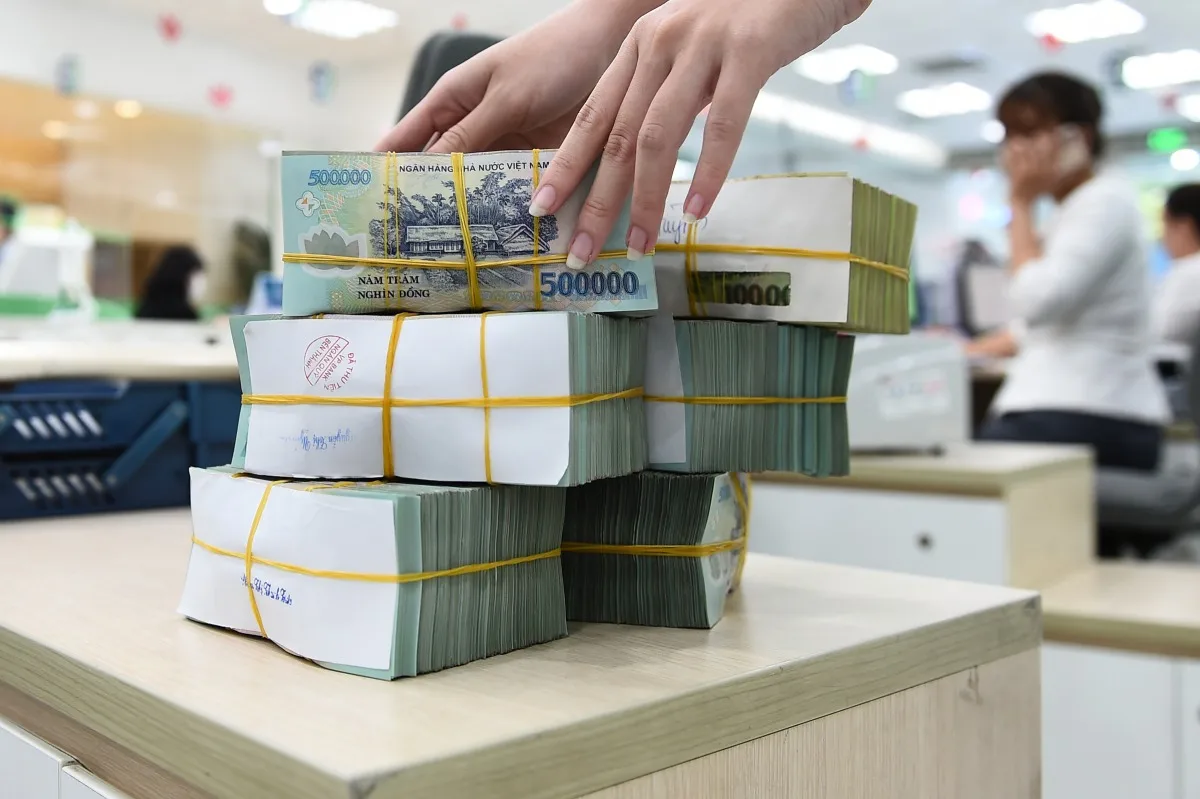 Lãi suất ngân hàng BIDV khi gửi tiết kiệm có kỳ hạn mang lại lợi ích gì cho người gửi tiền?