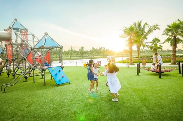 Sân chơi trẻ em trong Vinhomes Ocean Park 1 mở cửa lúc mấy giờ?