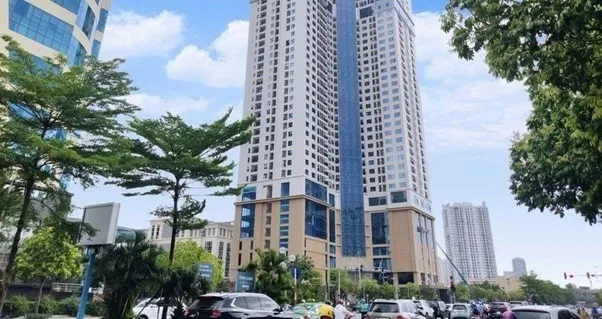 Chung cư Golden Central Tower quận Hoàng Mai có địa chỉ cụ thể ở đâu?